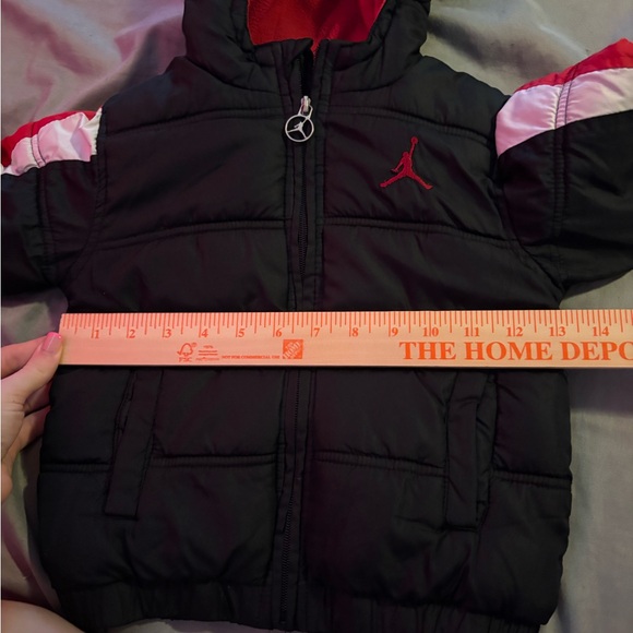 Boys black and Red Jordan Jacket in size 2T - Picture 6 of 8